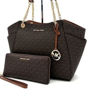 Michael Kors Large Jet Set Travel Chain Shoulder Bag & Continental Wallet
